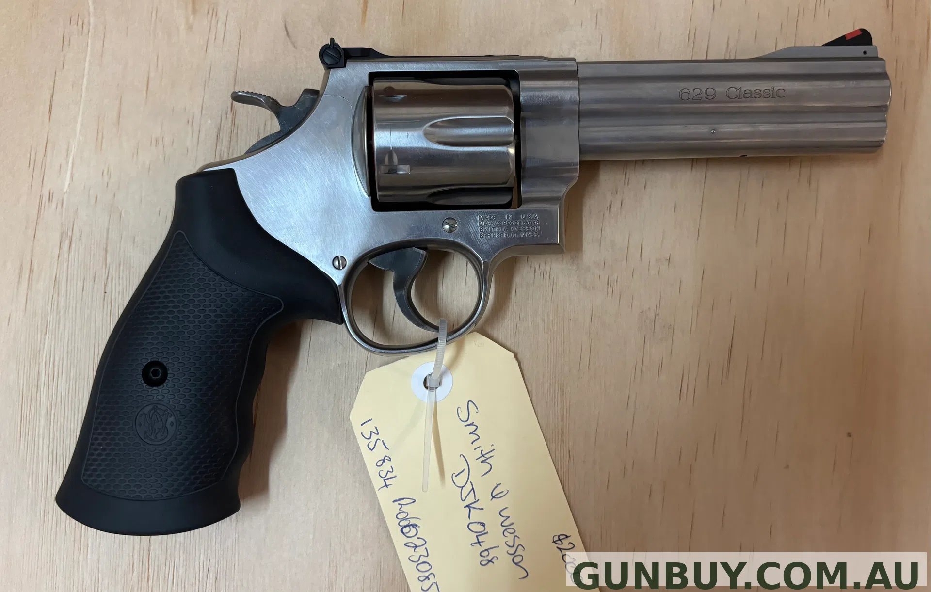 Smith & Wesson 629 Classic 44m RO60/23085