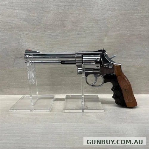 Smith & Wesson 686 6"
