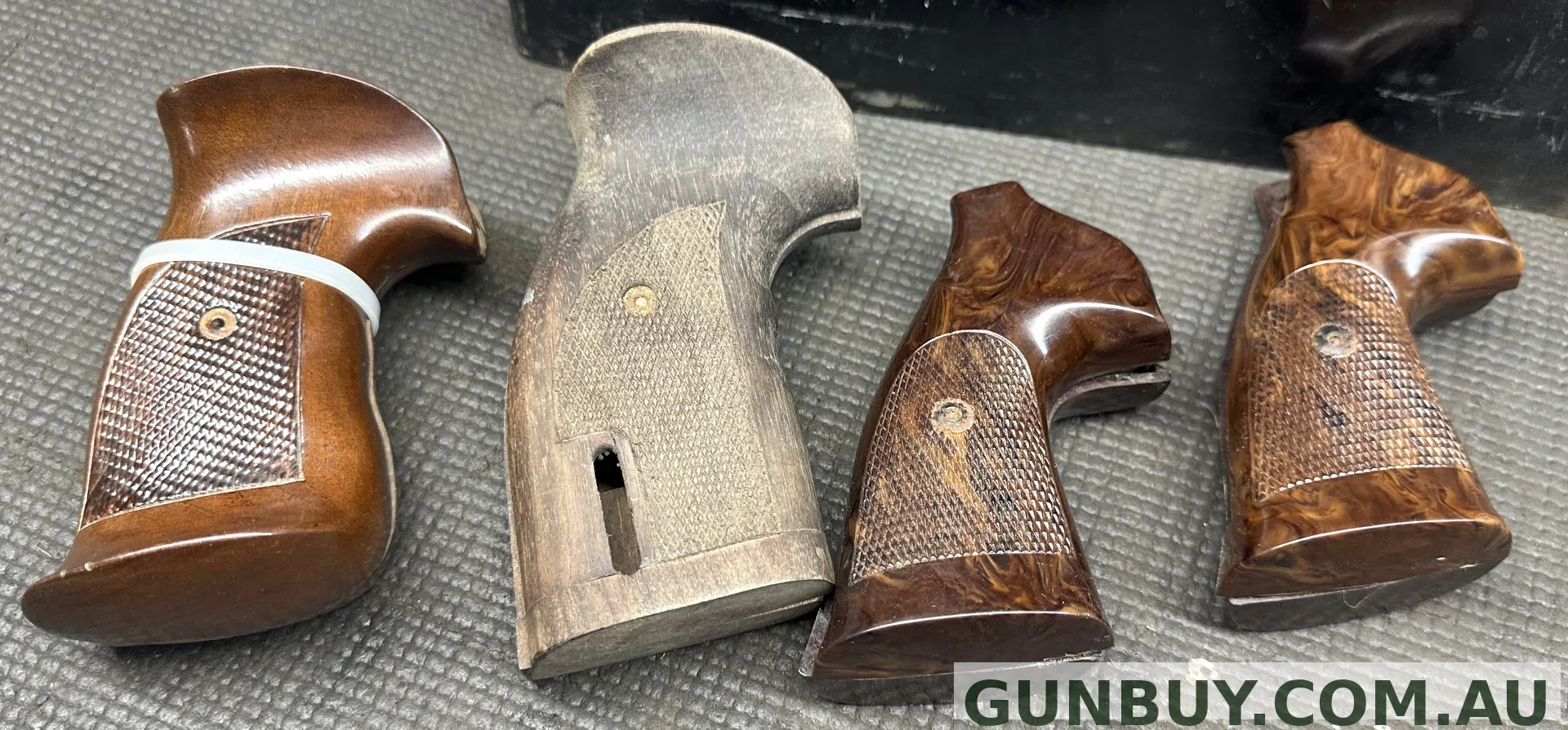 Proshoot Pistol Grips Assorted