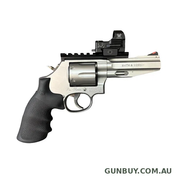 Smith & Wesson Model 686-6 Pro Series .357 Magnum (4403)