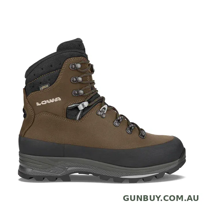 LOWA Tibet GTX