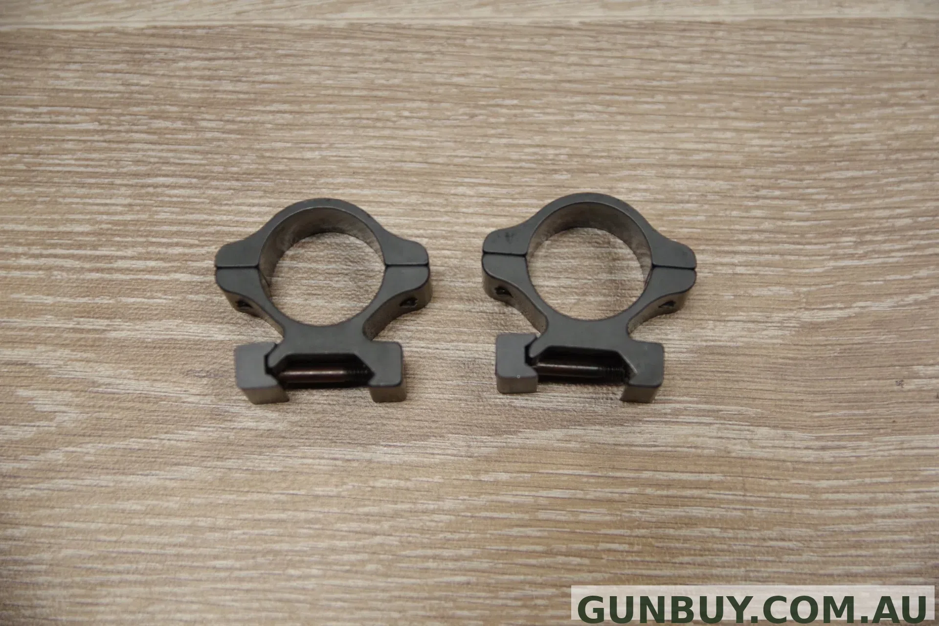 THE ADELAIDE GUN SHOP PTY LTD S/H LEUPOLD RIFLEMAN 1" (25mm) LOW RINGS TO SUIT WEAVER / PICCATINNY