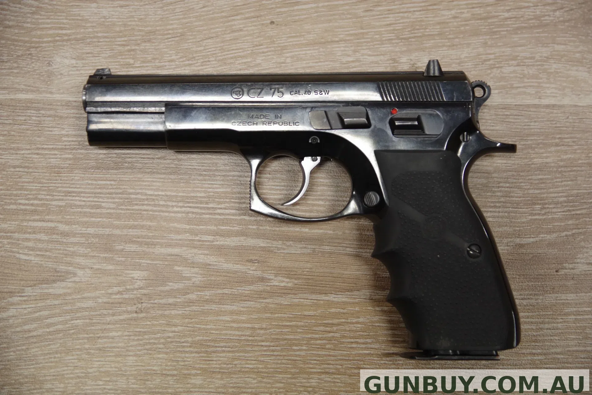 THE ADELAIDE GUN SHOP PTY LTD S/H CZ 75 SEMI AUTO PISTOL 40 S&W (AV540)