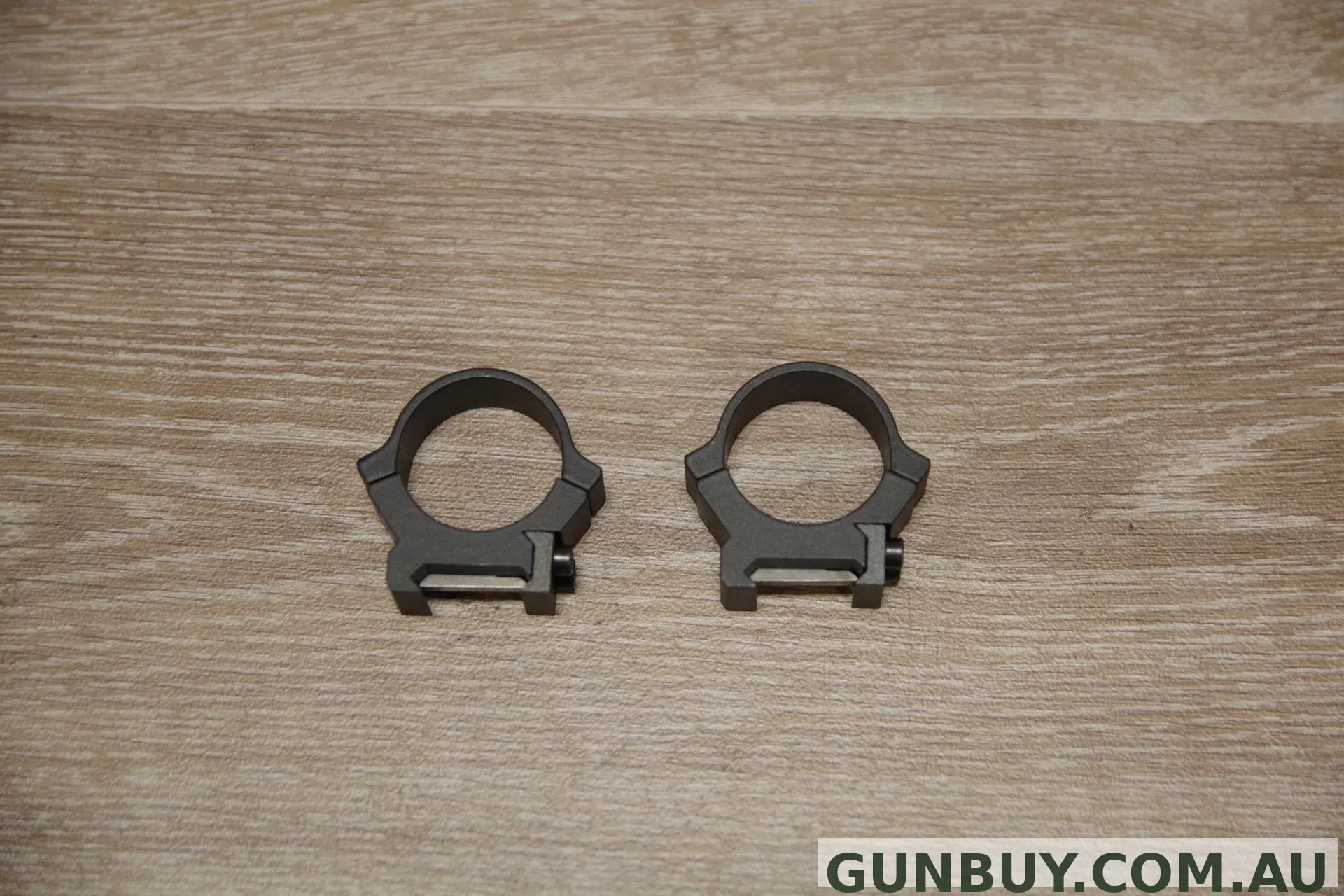 THE ADELAIDE GUN SHOP PTY LTD S/H LEUPOLD PRW 30mm LOW WEAVER / PICATINNY RINGS