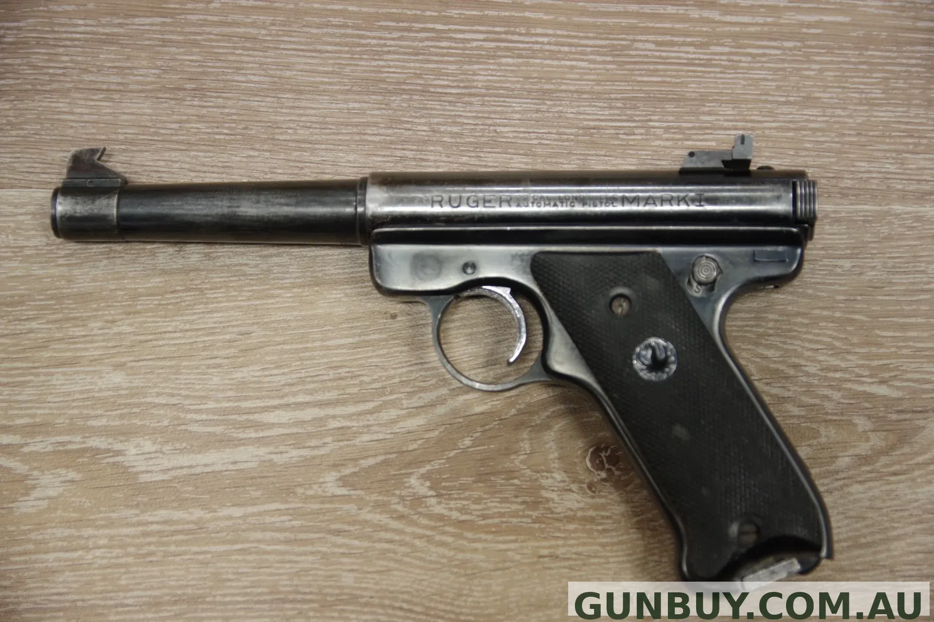 THE ADELAIDE GUN SHOP PTY LTD S/H RUGER MARK I TARGET SEMI AUTO PISTOL .22LR (FP268)