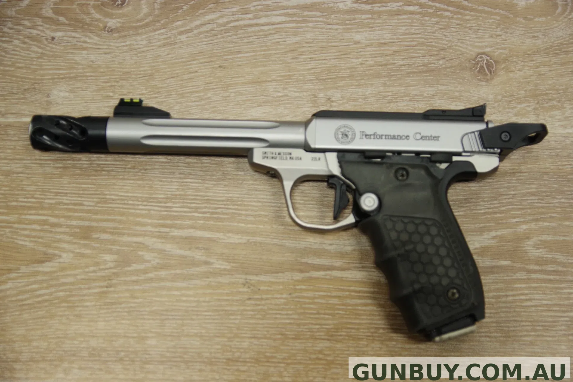 THE ADELAIDE GUN SHOP PTY LTD S/H SMITH & WESSON SW22 PC SEMI AUTO PISTOL .22LR (FW498)